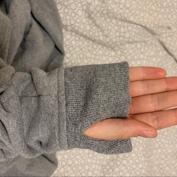 LULUMEMON ZIP UP - Picture 4 of 4